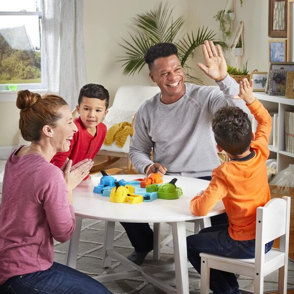 Hungry Hungry Hippos Gaming Bilingual For Age 4+  Hasbro Gaming New Sealed - Picture 6 of 14